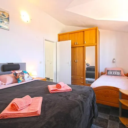 Apartman Olga 2236 Póla